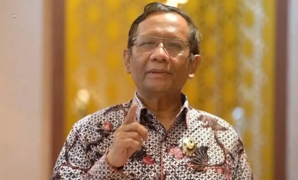 Mahfud MD Kritisi Keras Kontroversi Hakim Militer di Sidang Kasus Andrie Yunus