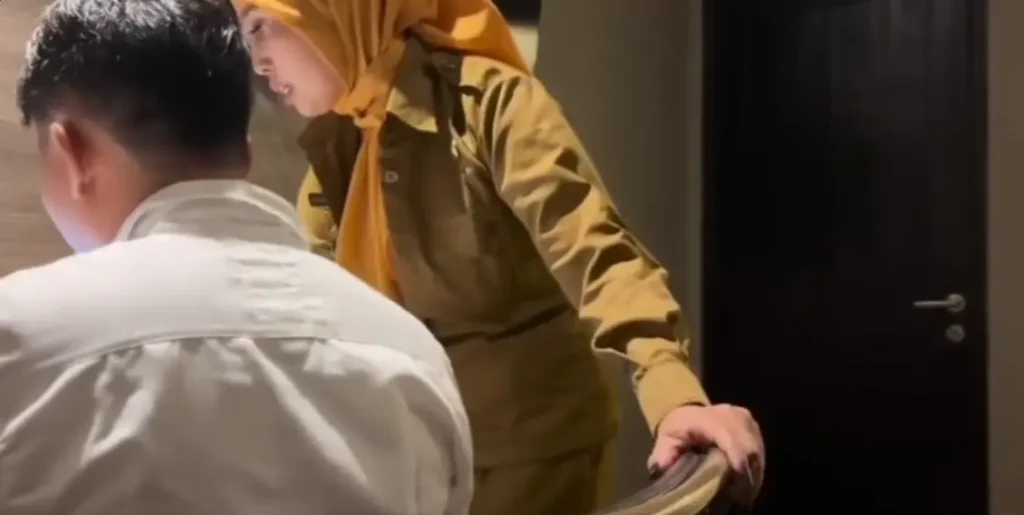 Video Ibu Guru VS Murid Viral Bikin Geger, Waspada Jebakan Link Palsu!