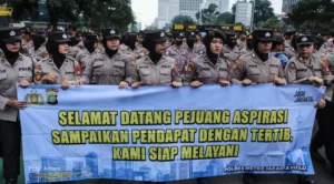 Polisi Kawal Demo di DPR Hari Ini, Terapkan Pengamanan Humanis Tanpa Tutup Jalan
