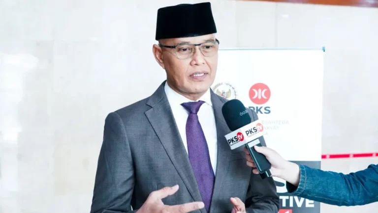 WNI Gabung Militer Asing Bisa Kehilangan Kewarganegaraan, DPR Desak Pemerintah Usut