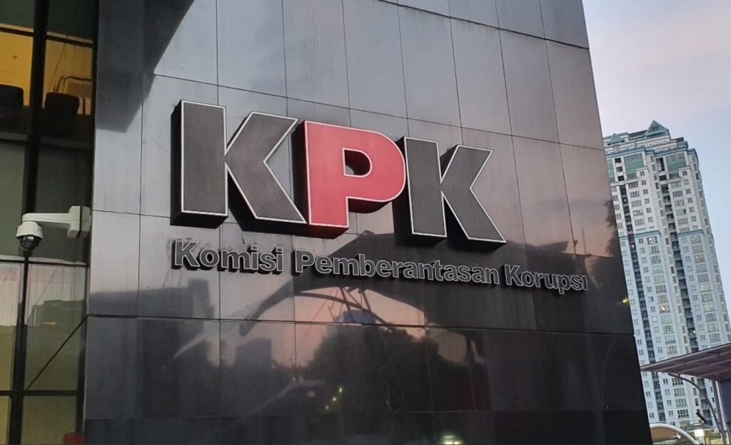 KPK Amankan Fahd Arafiq dan Eks Bupati Kebumen dalam OTT HGB Bogor