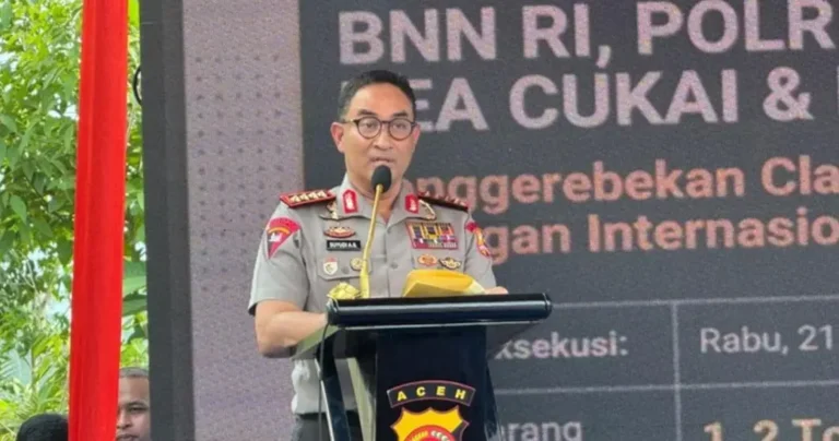 Kapolri Jenderal Polisi Suyudi Ario Seto